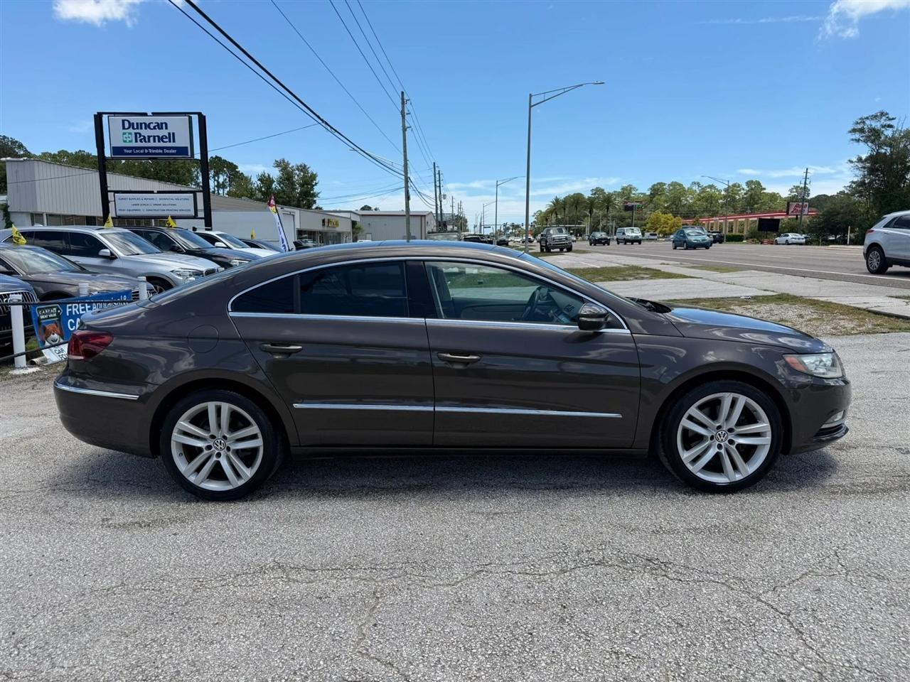 Volkswagen CC Lux PZEV 2013