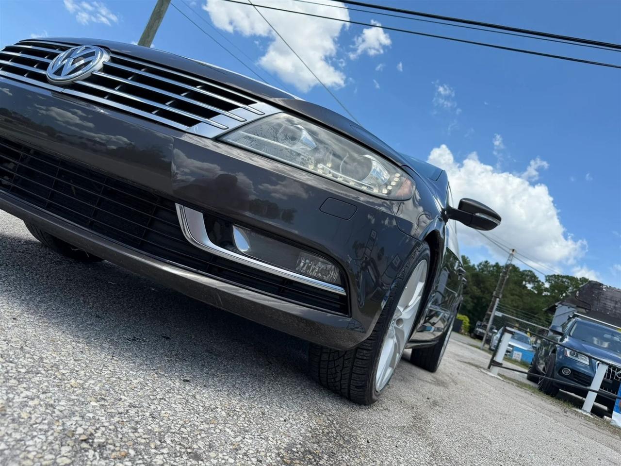 Volkswagen CC Lux PZEV 2013
