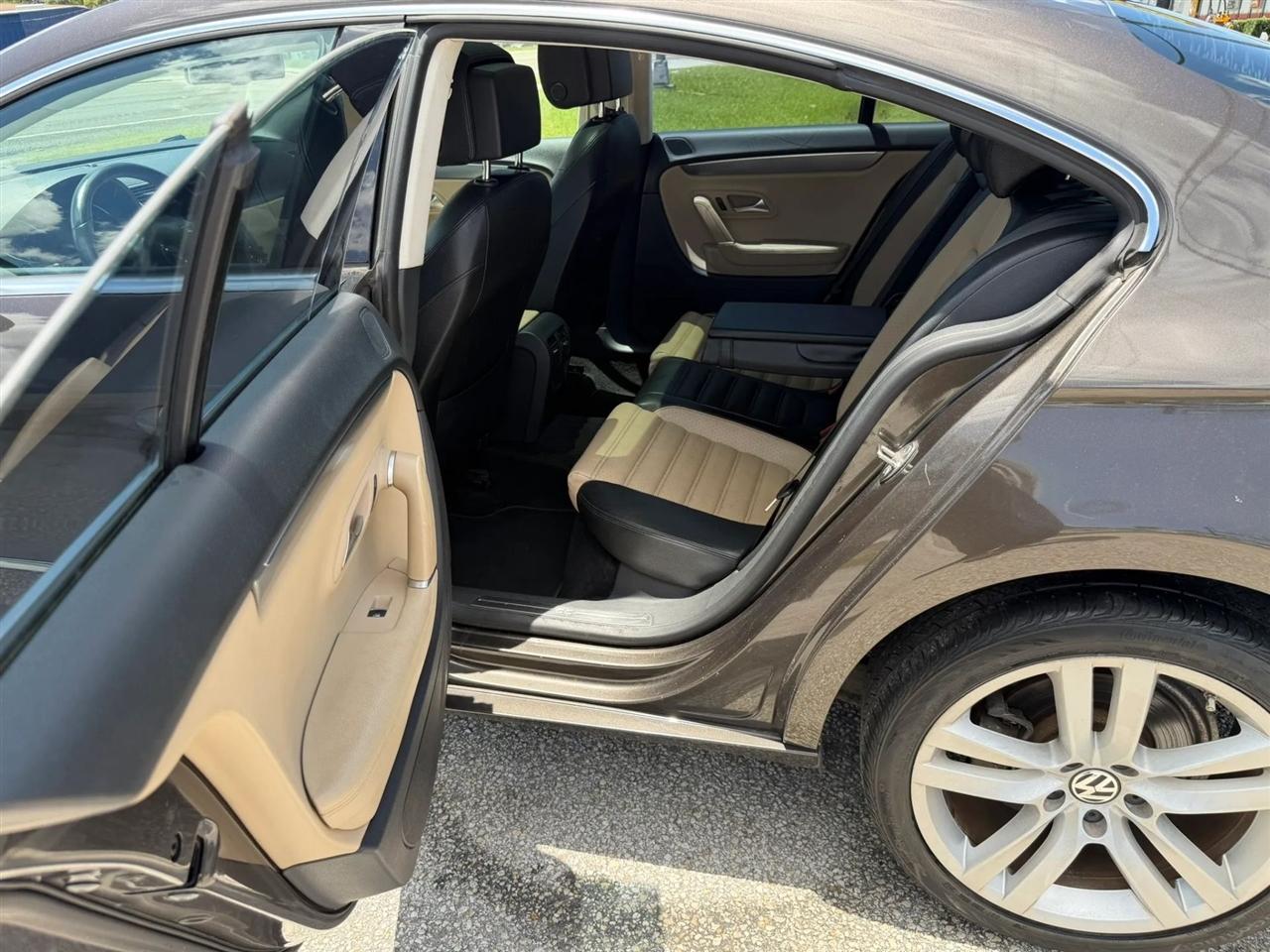 Volkswagen CC Lux PZEV 2013