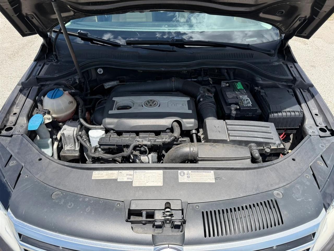 Volkswagen CC Lux PZEV 2013