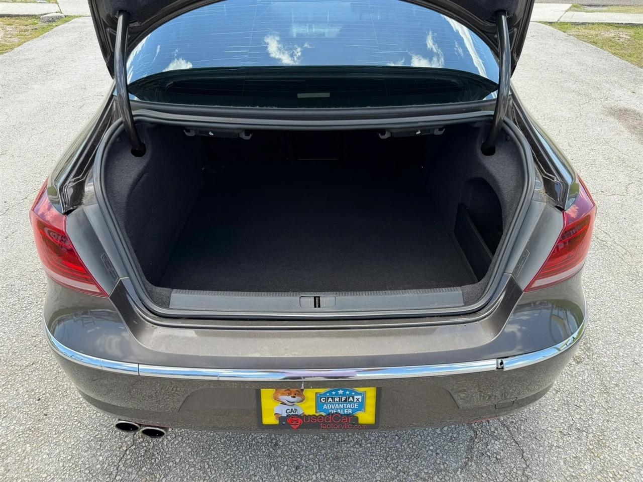 Volkswagen CC Lux PZEV 2013