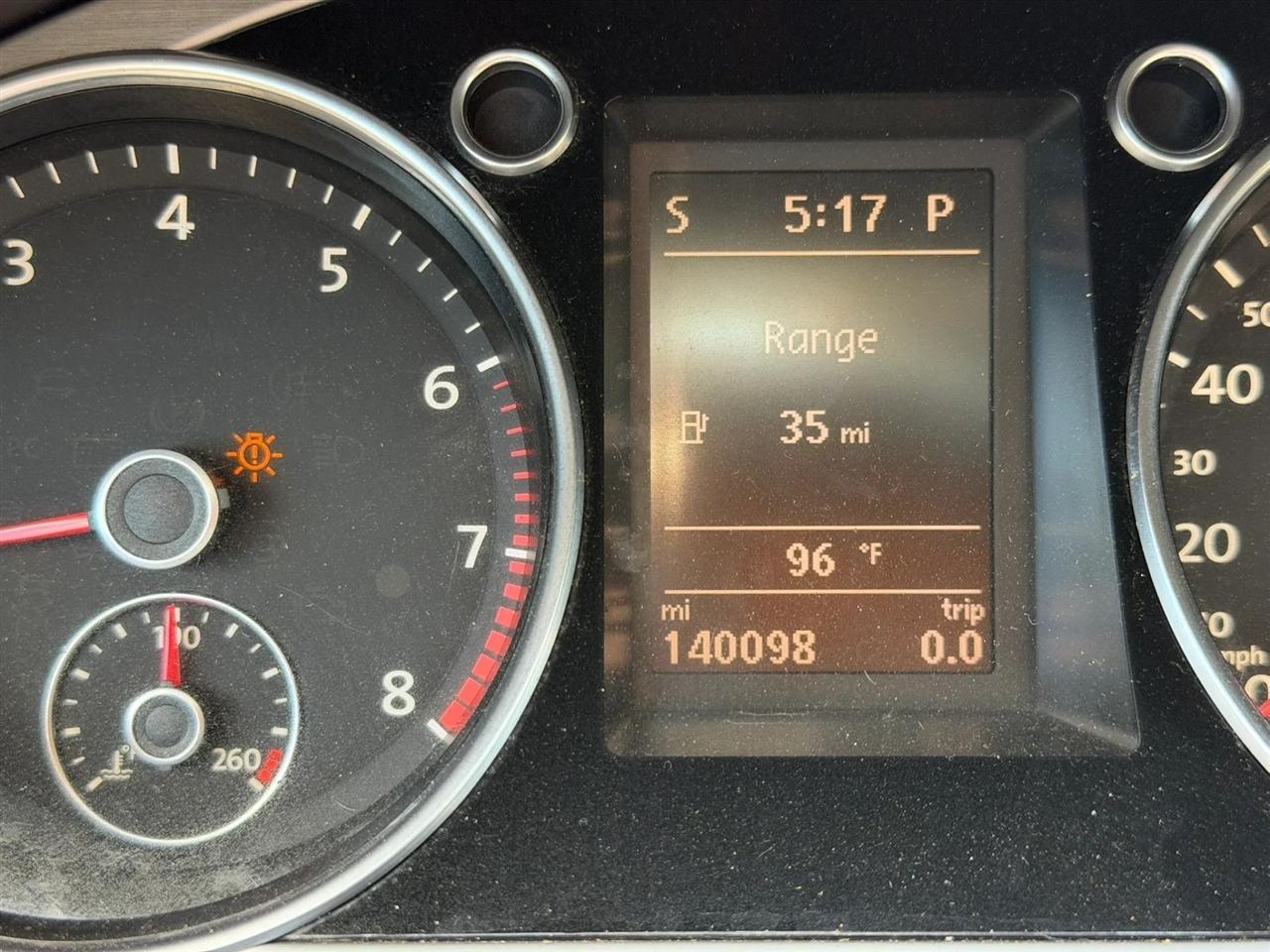 Volkswagen CC Lux PZEV 2013