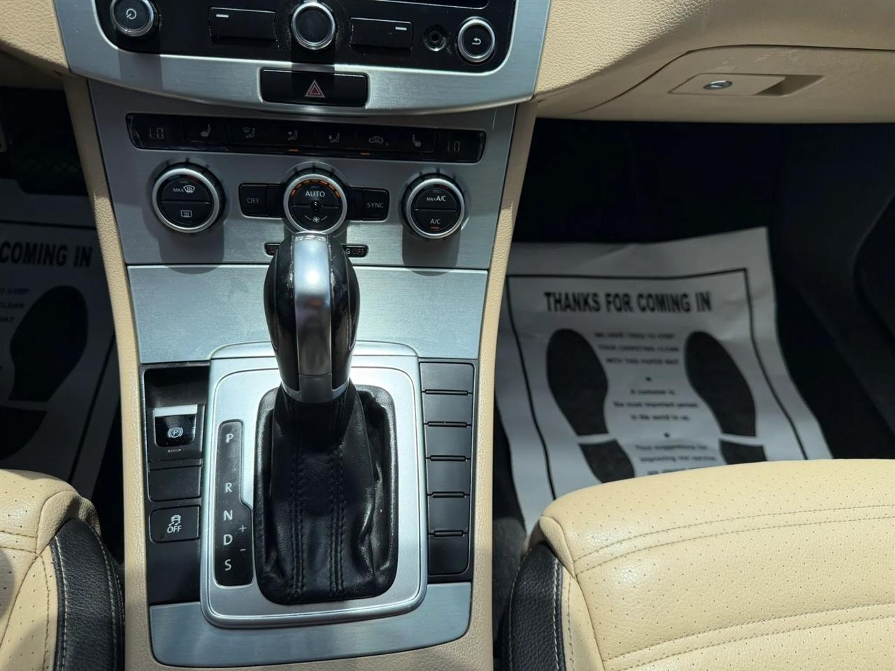 Volkswagen CC Lux PZEV 2013
