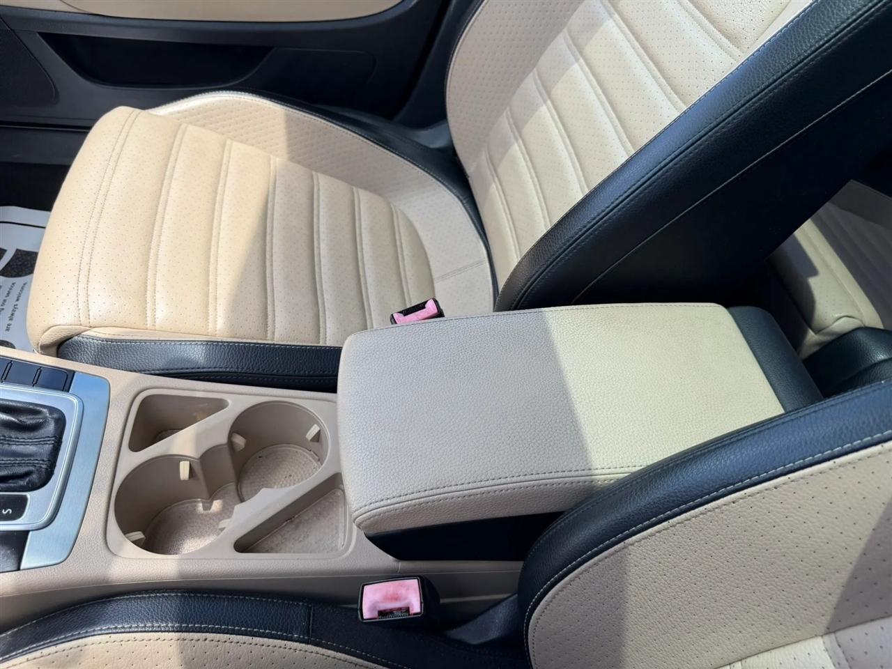 Volkswagen CC Lux PZEV 2013