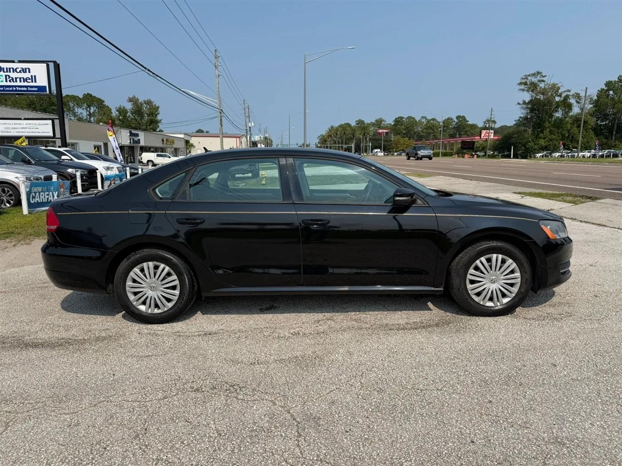 Volkswagen Passat 1.8T S AT 2014