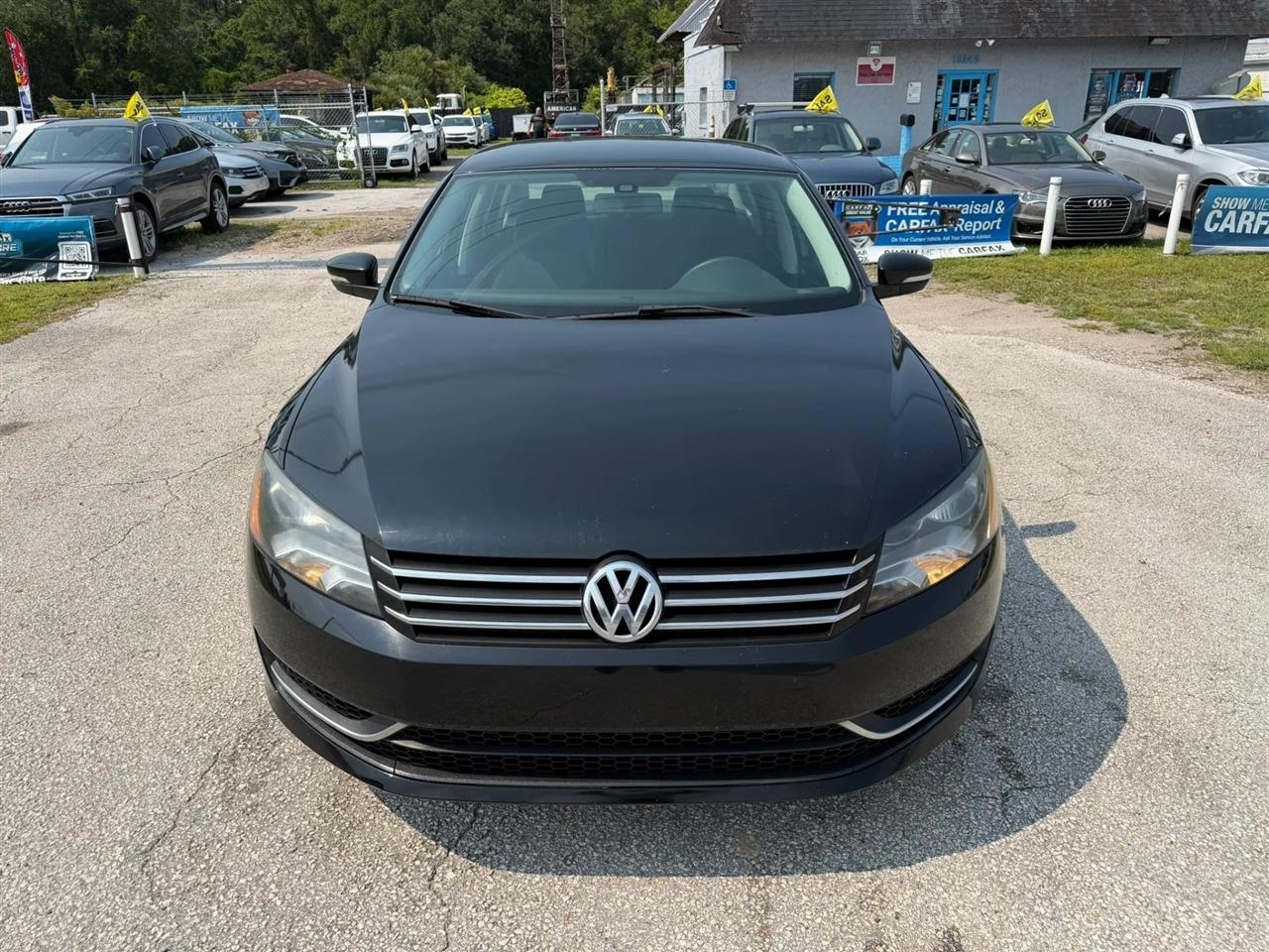 Volkswagen Passat 1.8T S AT 2014