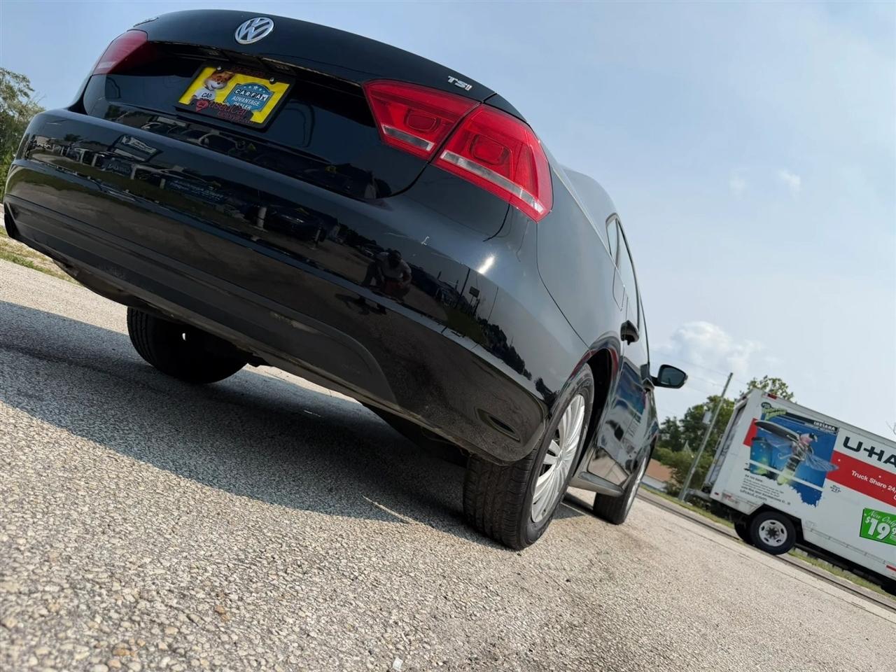 Volkswagen Passat 1.8T S AT 2014