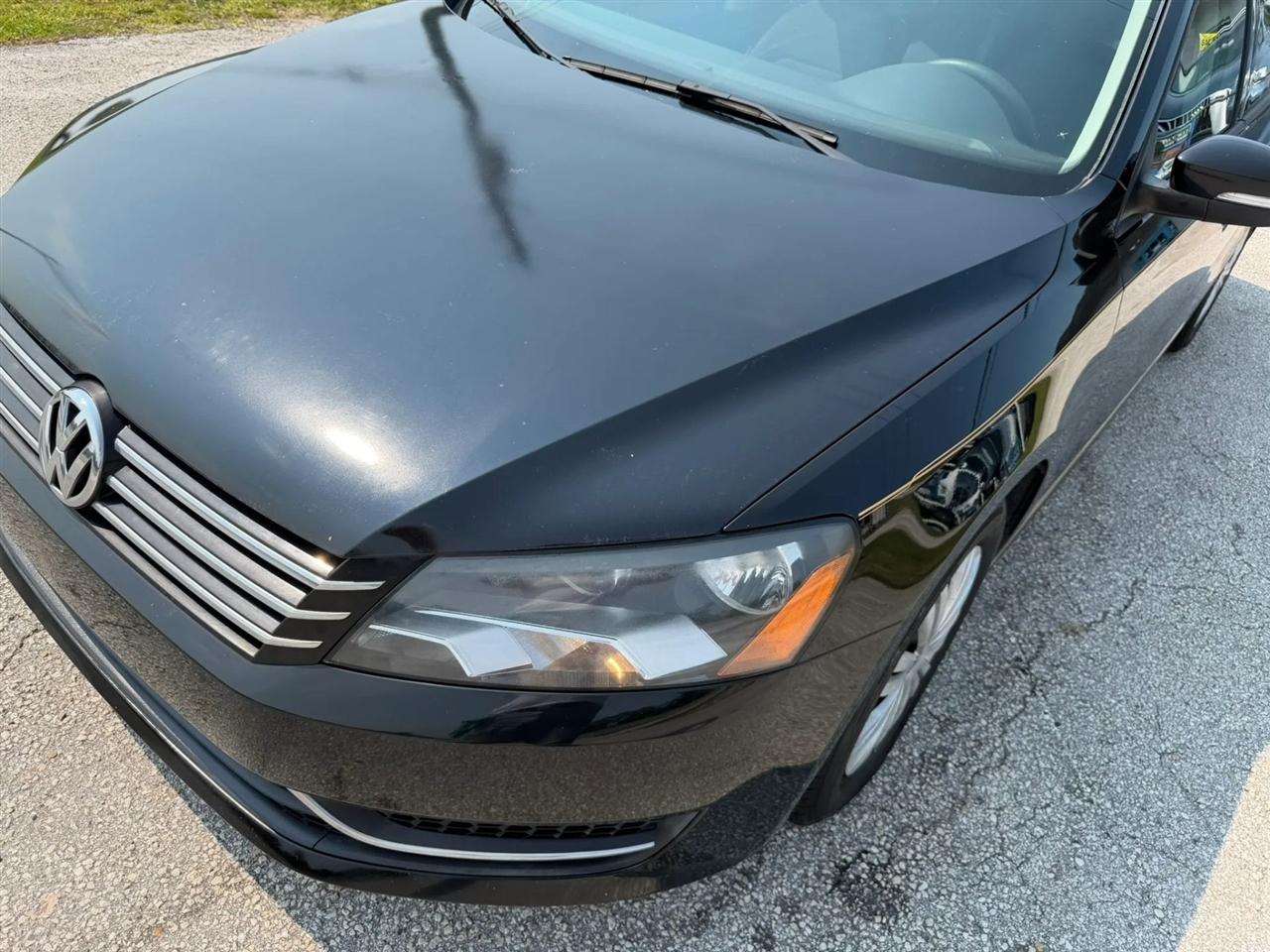 Volkswagen Passat 1.8T S AT 2014