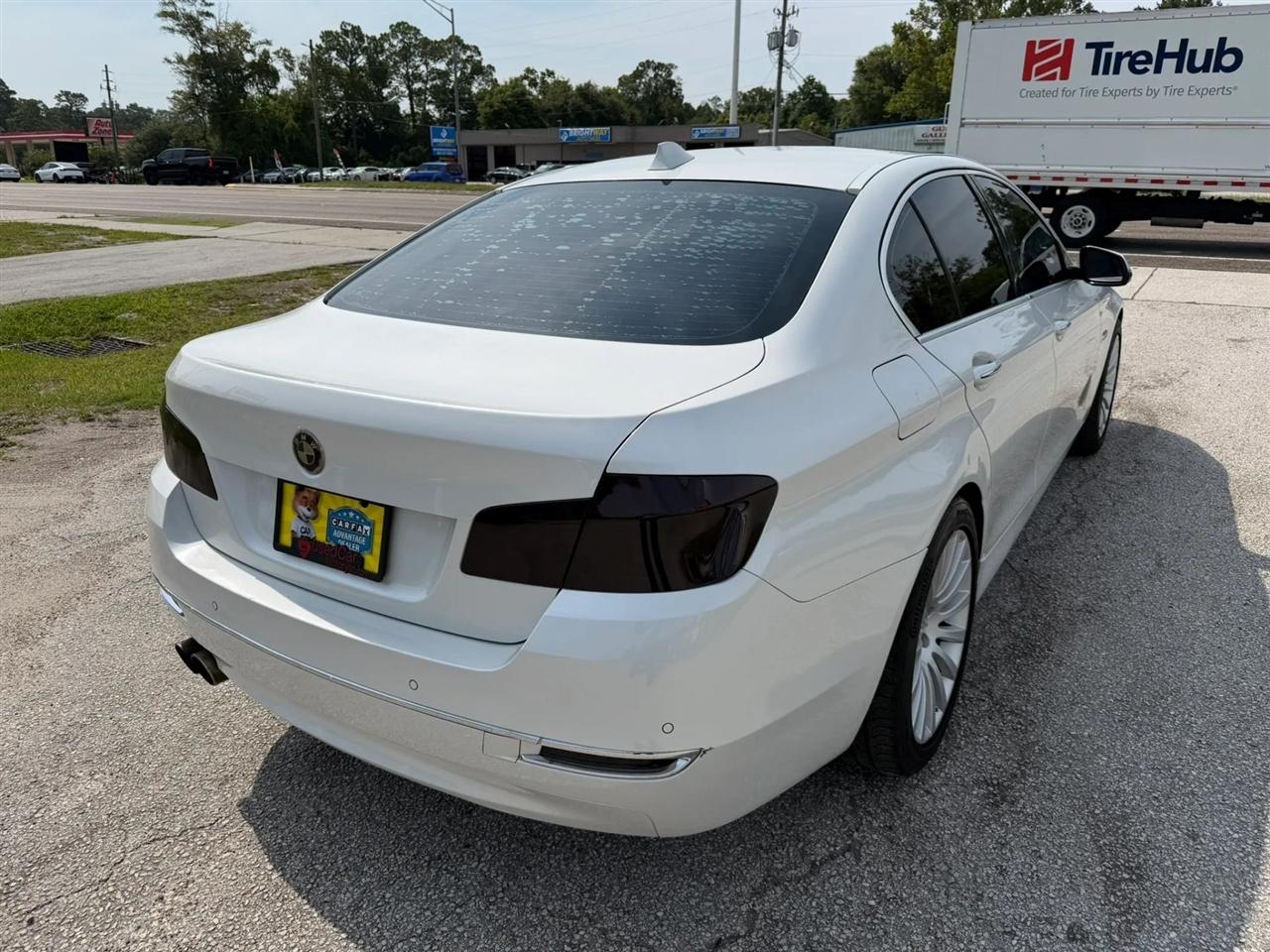BMW 5-Series 528i 2015