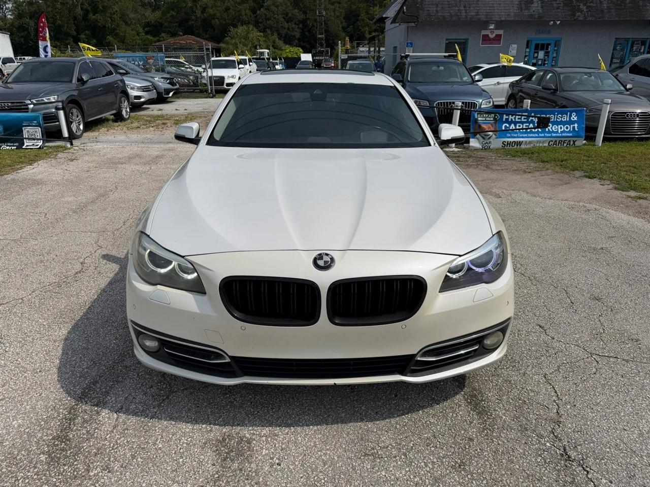BMW 5-Series 528i 2015