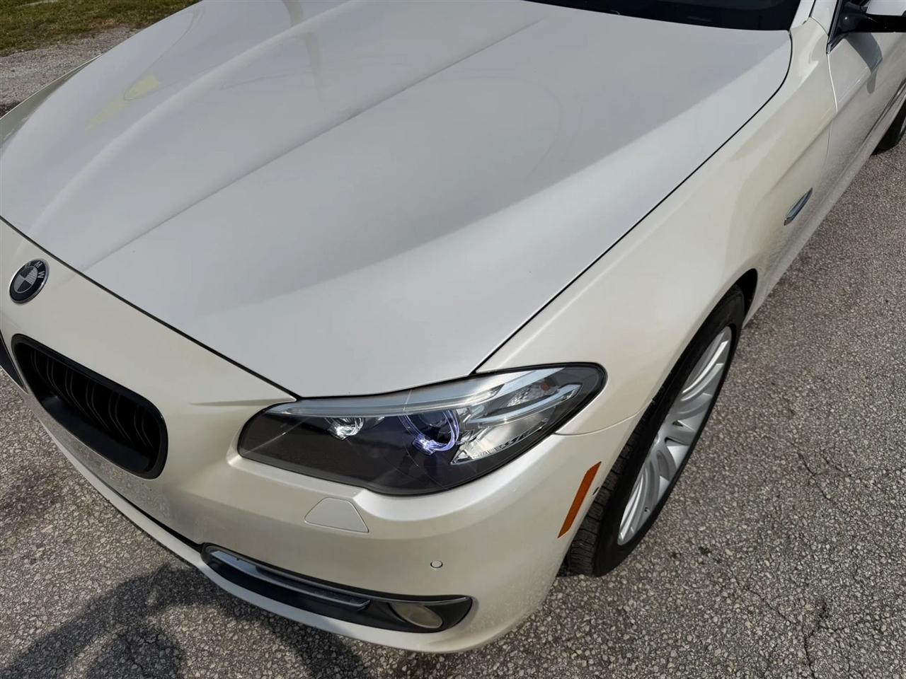 BMW 5-Series 528i 2015