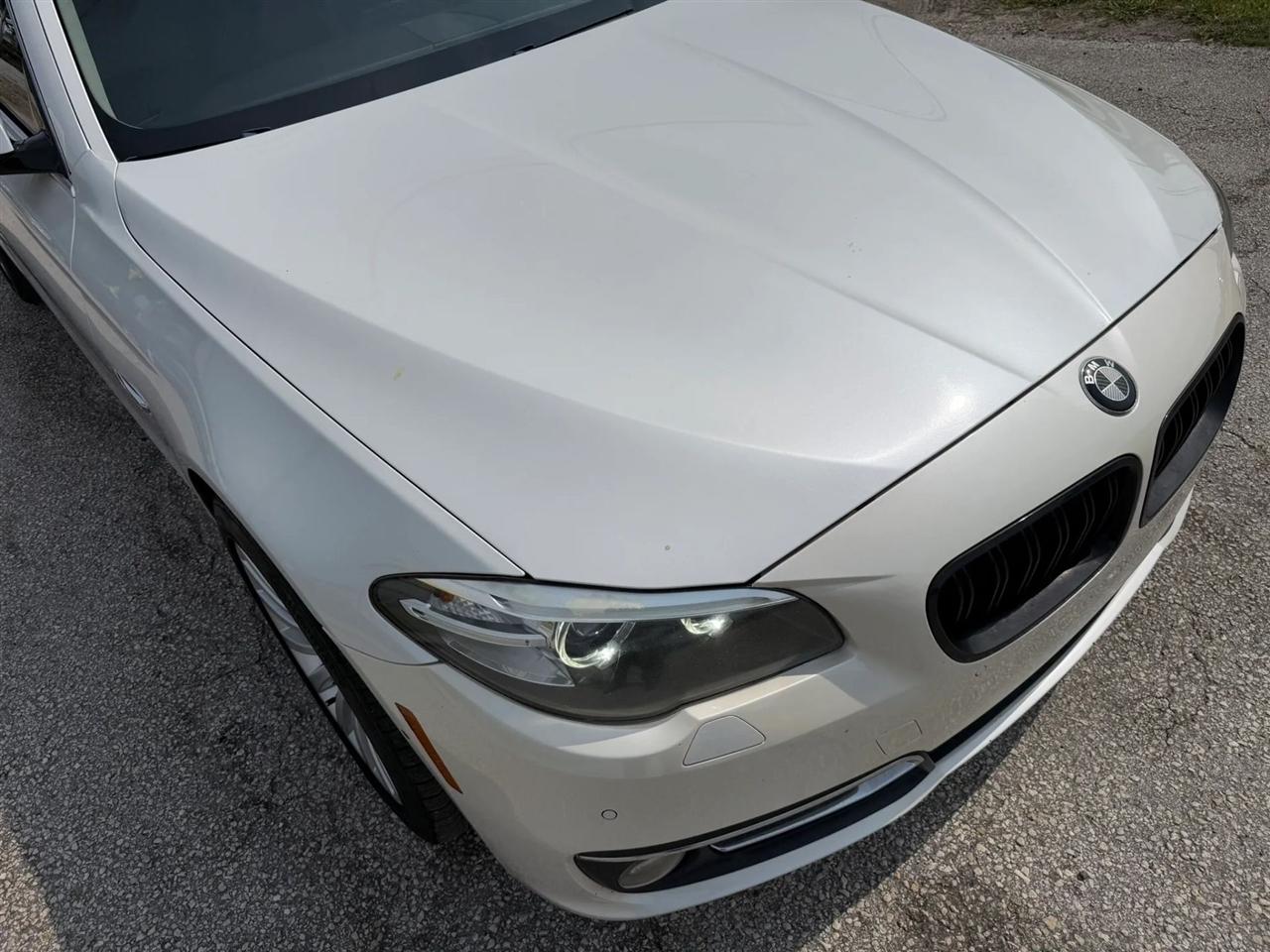 BMW 5-Series 528i 2015