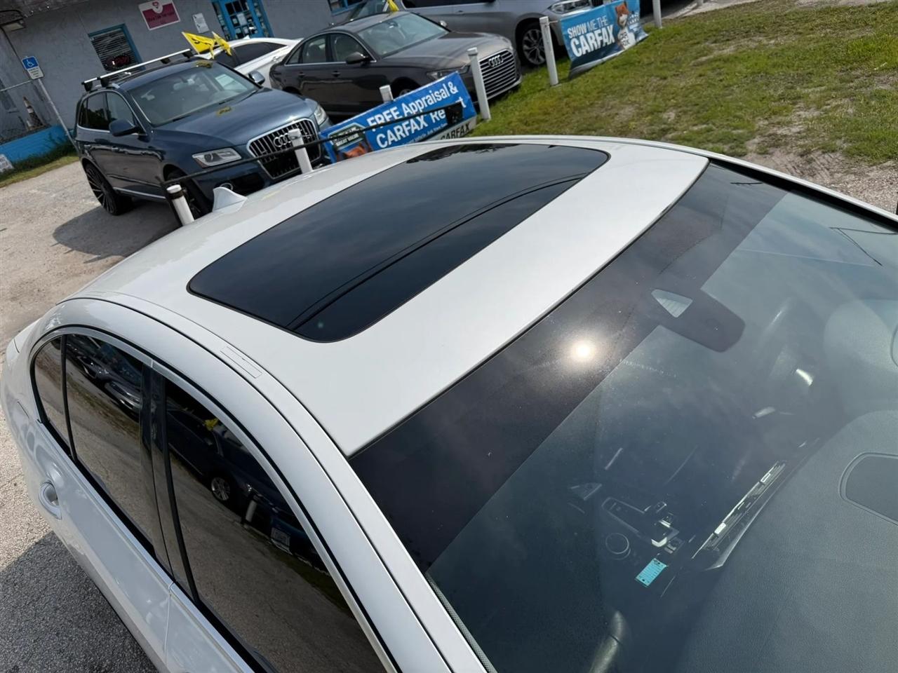 BMW 5-Series 528i 2015