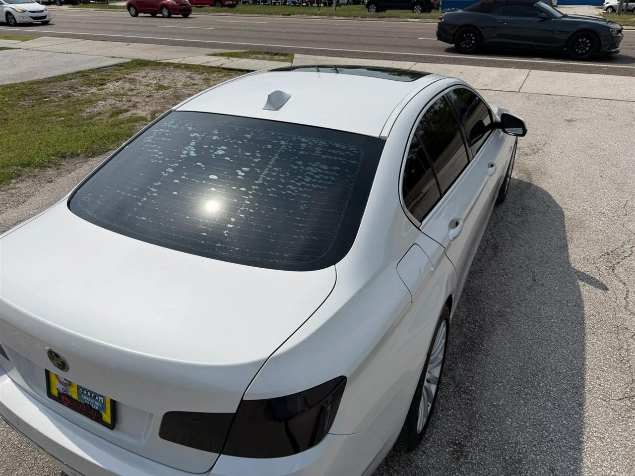 BMW 5-Series 528i 2015