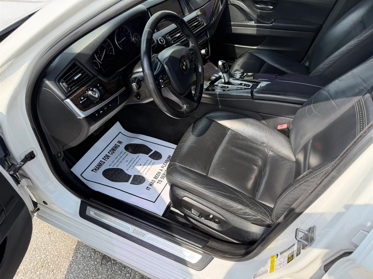 BMW 5-Series 528i 2015