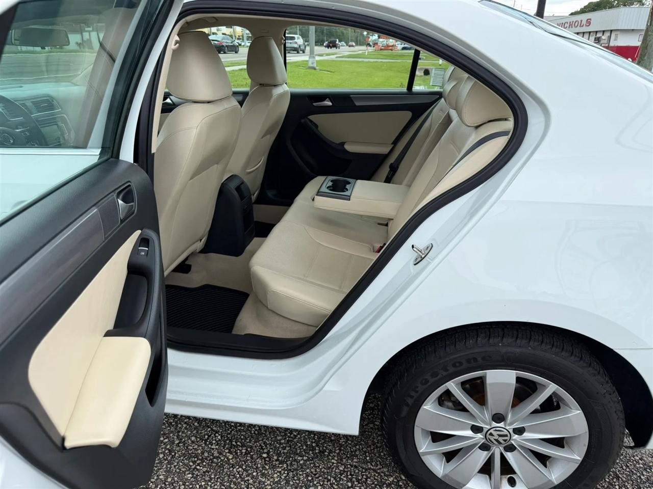Volkswagen Jetta TDI S 6A 2015