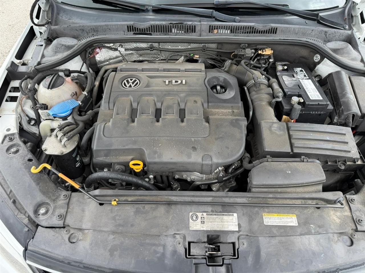 Volkswagen Jetta TDI S 6A 2015