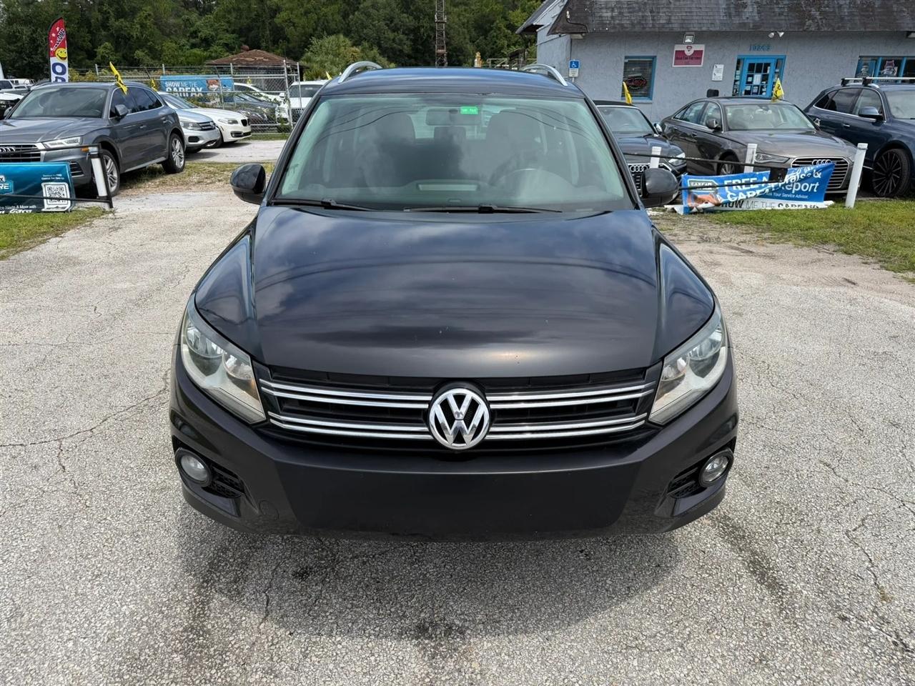 Volkswagen Tiguan S 2012