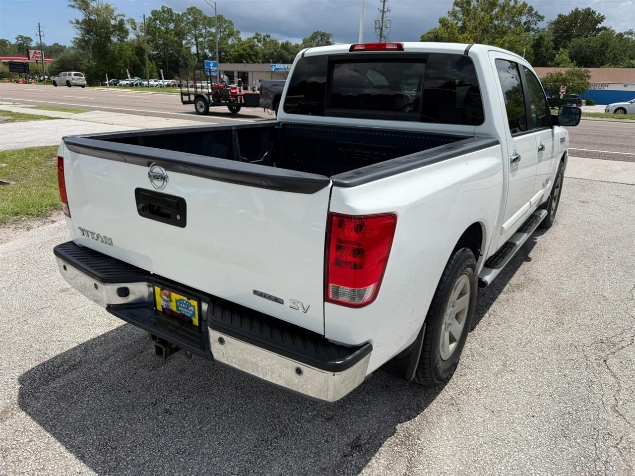 Nissan Titan SV Crew Cab 2WD 2014