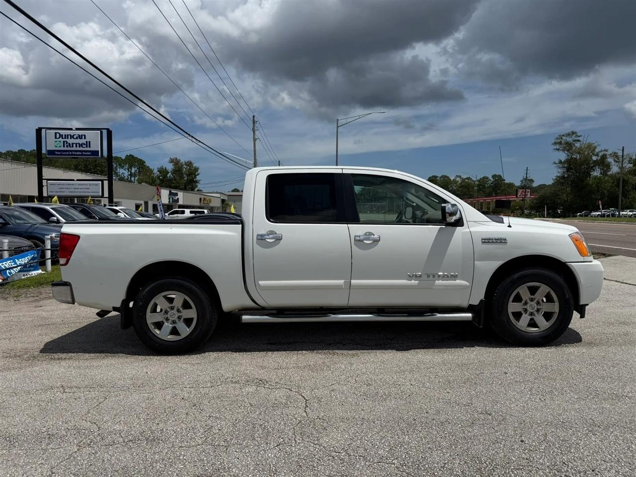 Nissan Titan SV Crew Cab 2WD 2014