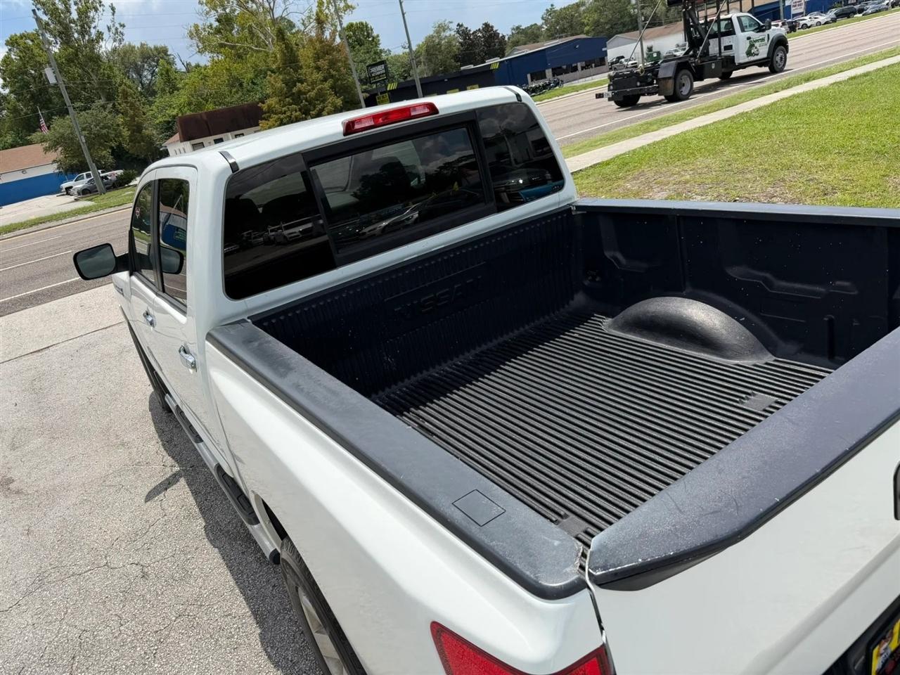 Nissan Titan SV Crew Cab 2WD 2014