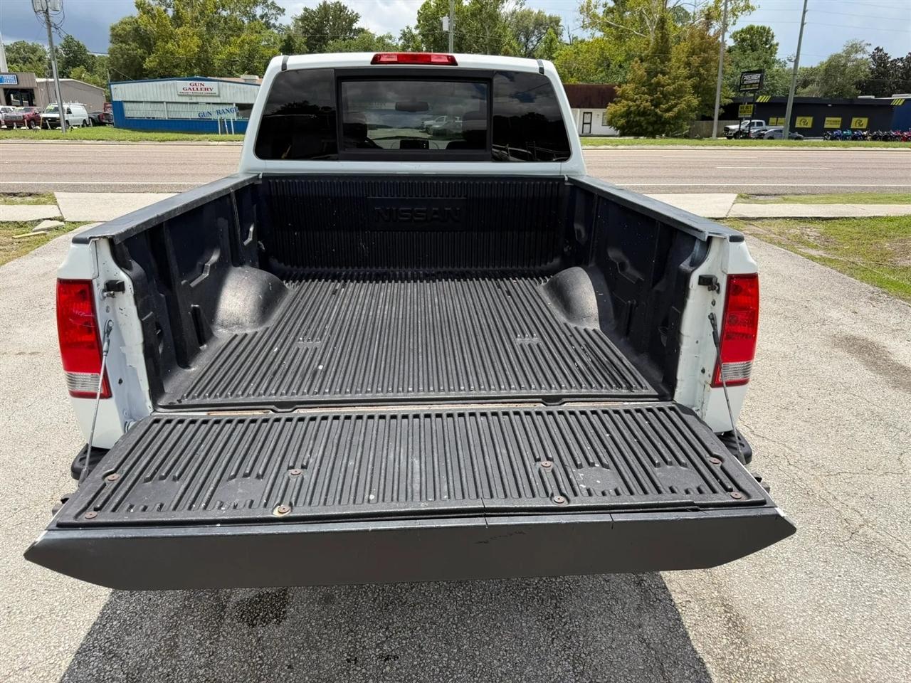 Nissan Titan SV Crew Cab 2WD 2014