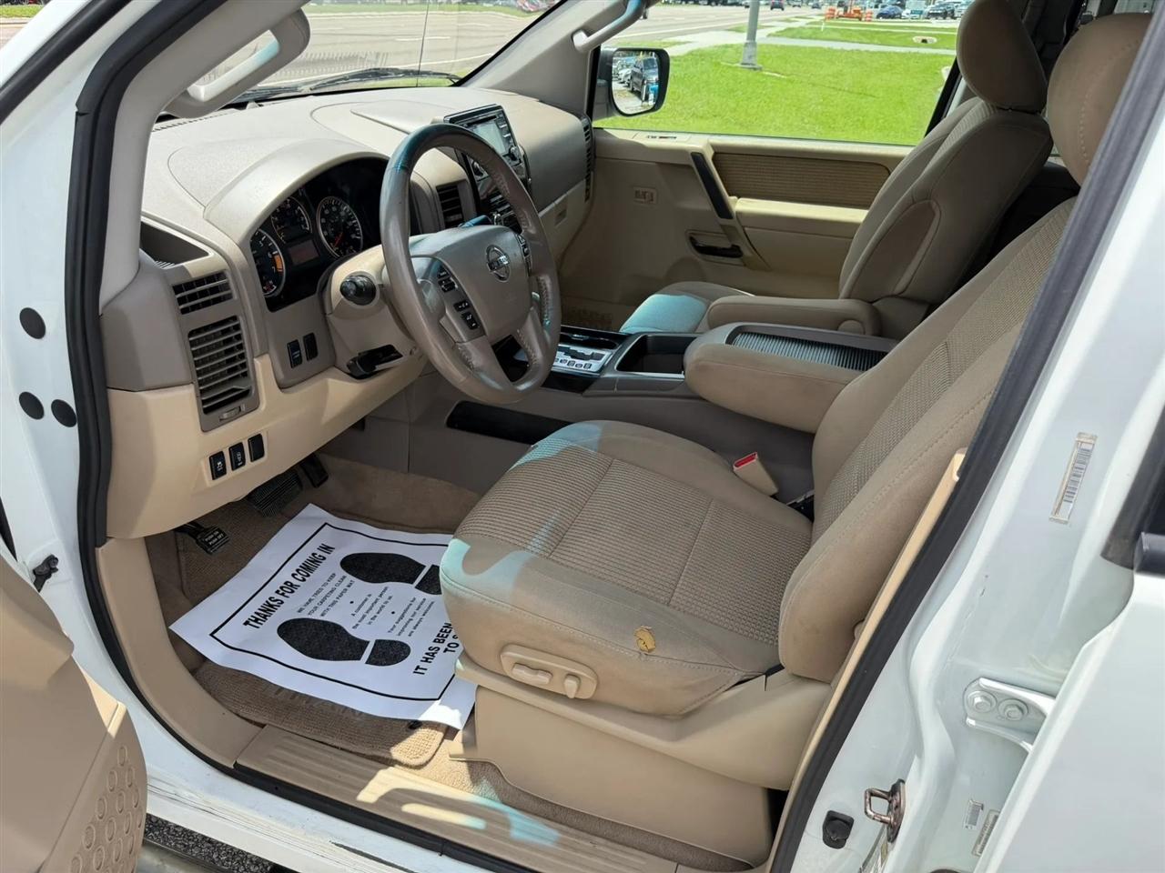 Nissan Titan SV Crew Cab 2WD 2014