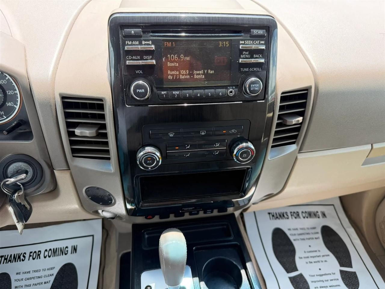 Nissan Titan SV Crew Cab 2WD 2014
