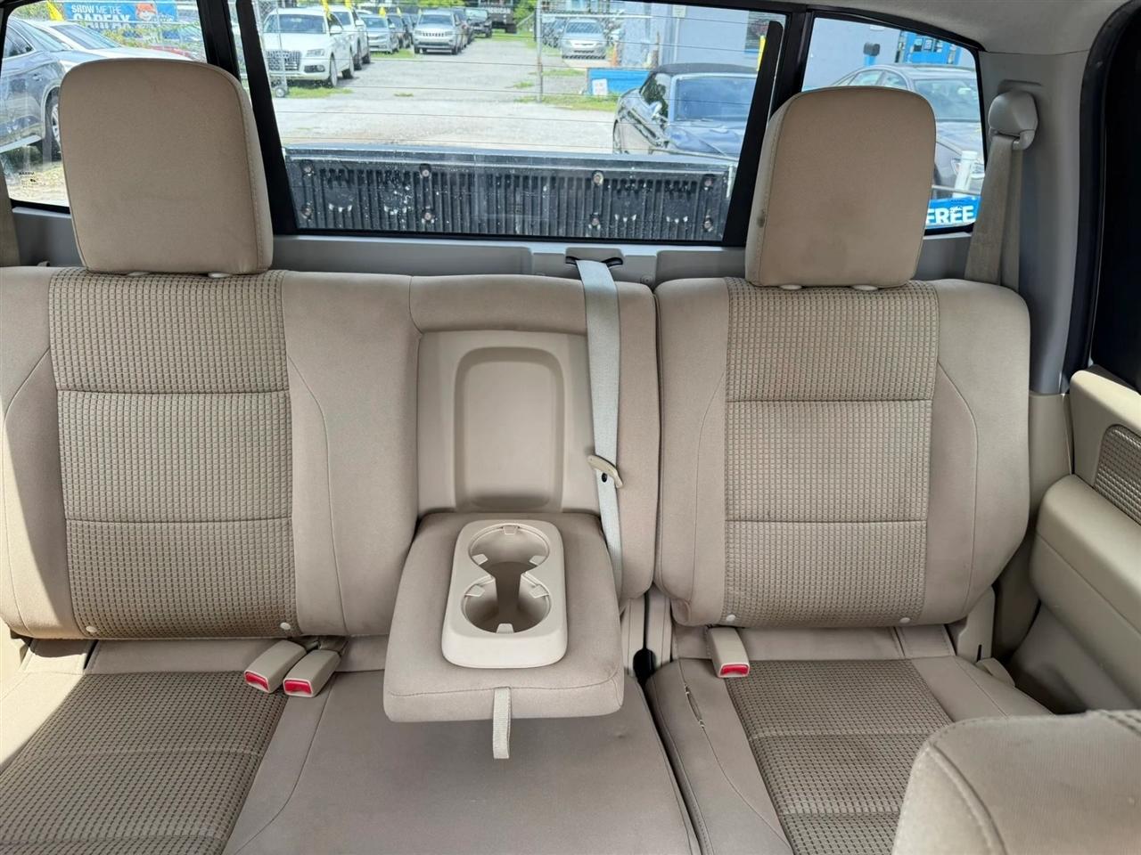 Nissan Titan SV Crew Cab 2WD 2014