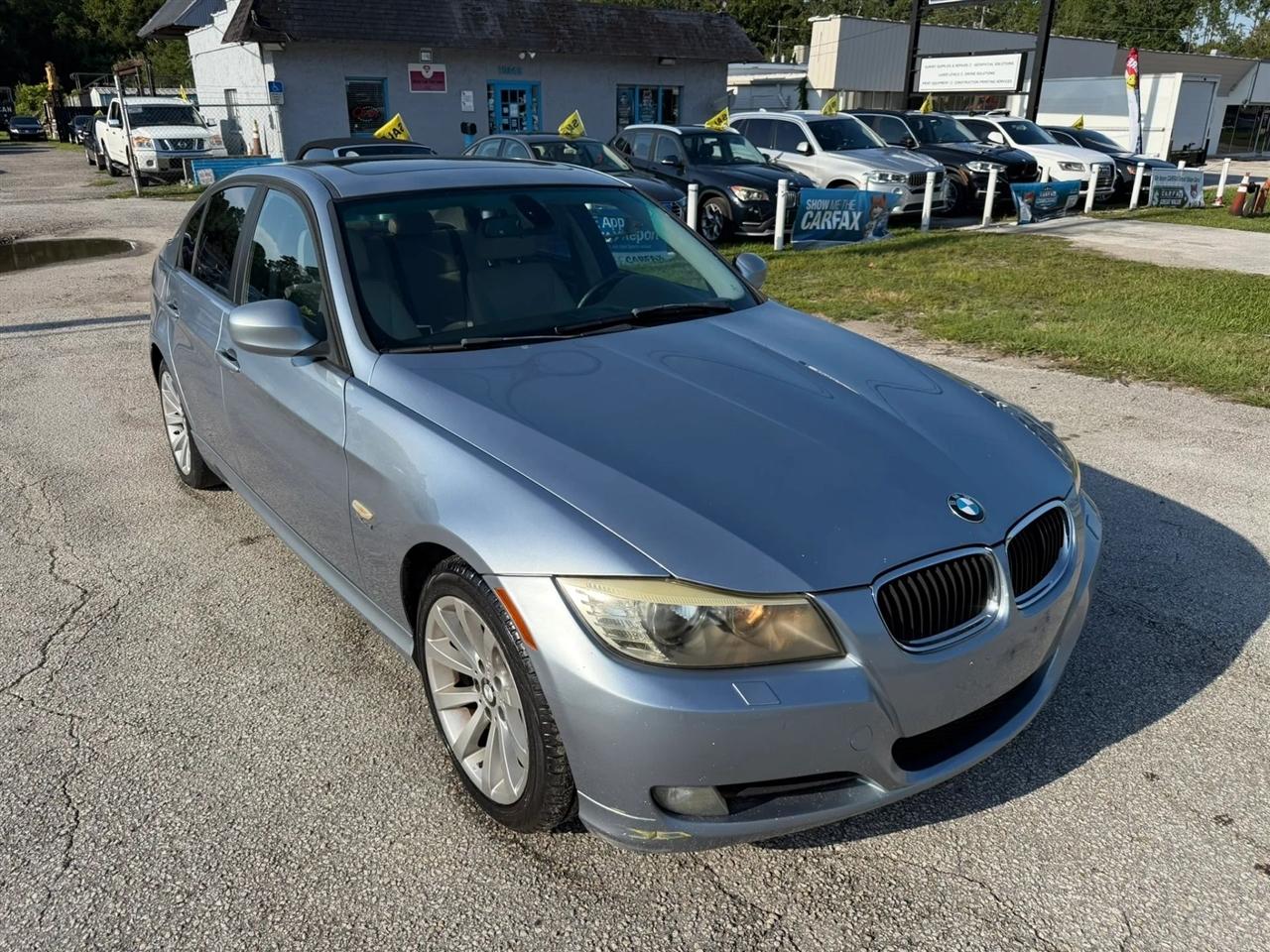 BMW 3-Series 328i xDrive 2011
