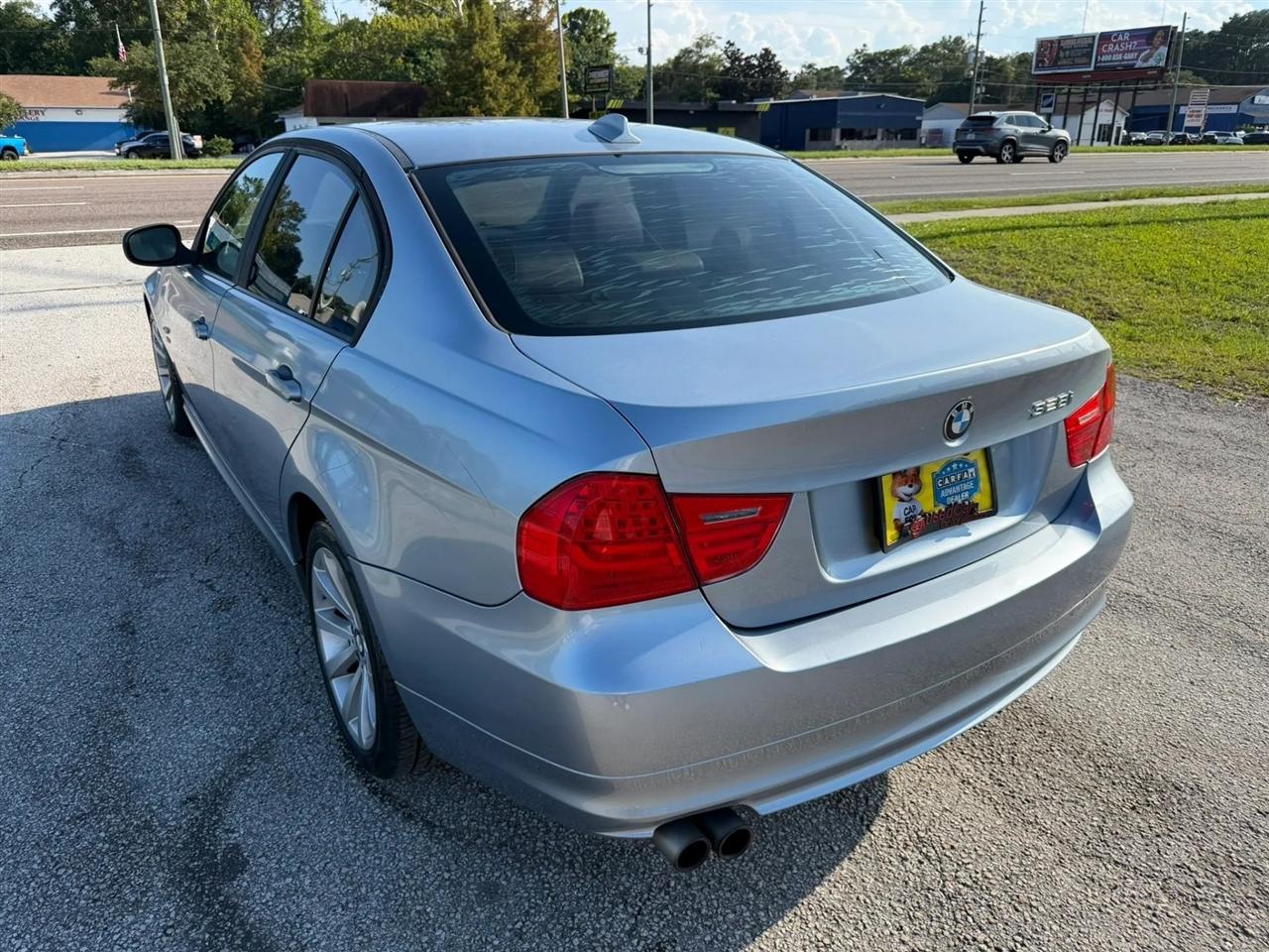 BMW 3-Series 328i xDrive 2011