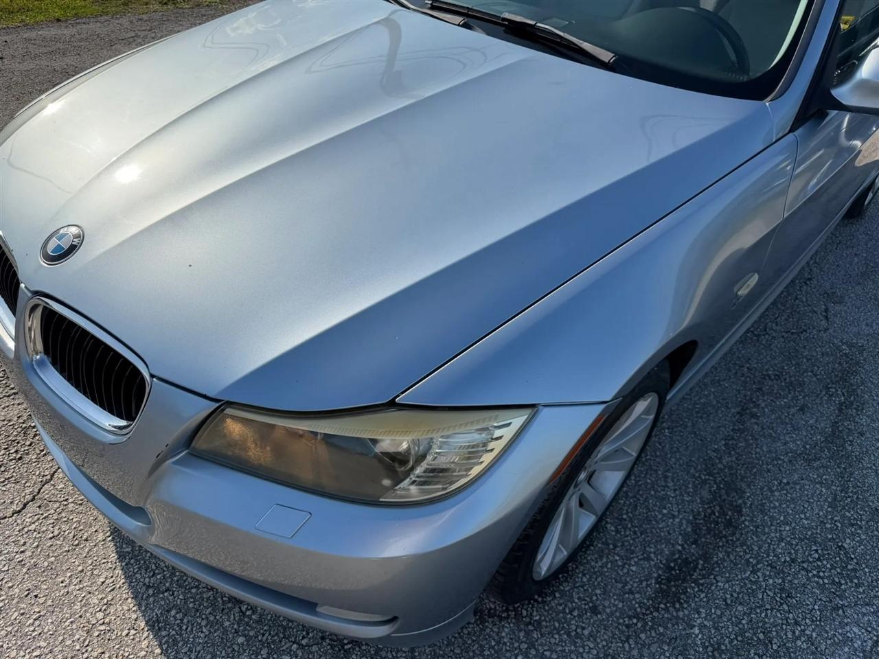 BMW 3-Series 328i xDrive 2011