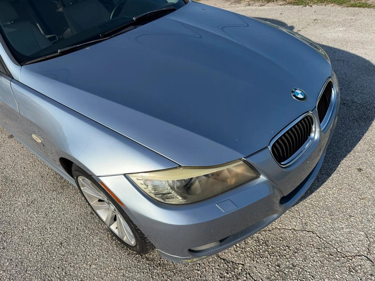 BMW 3-Series 328i xDrive 2011