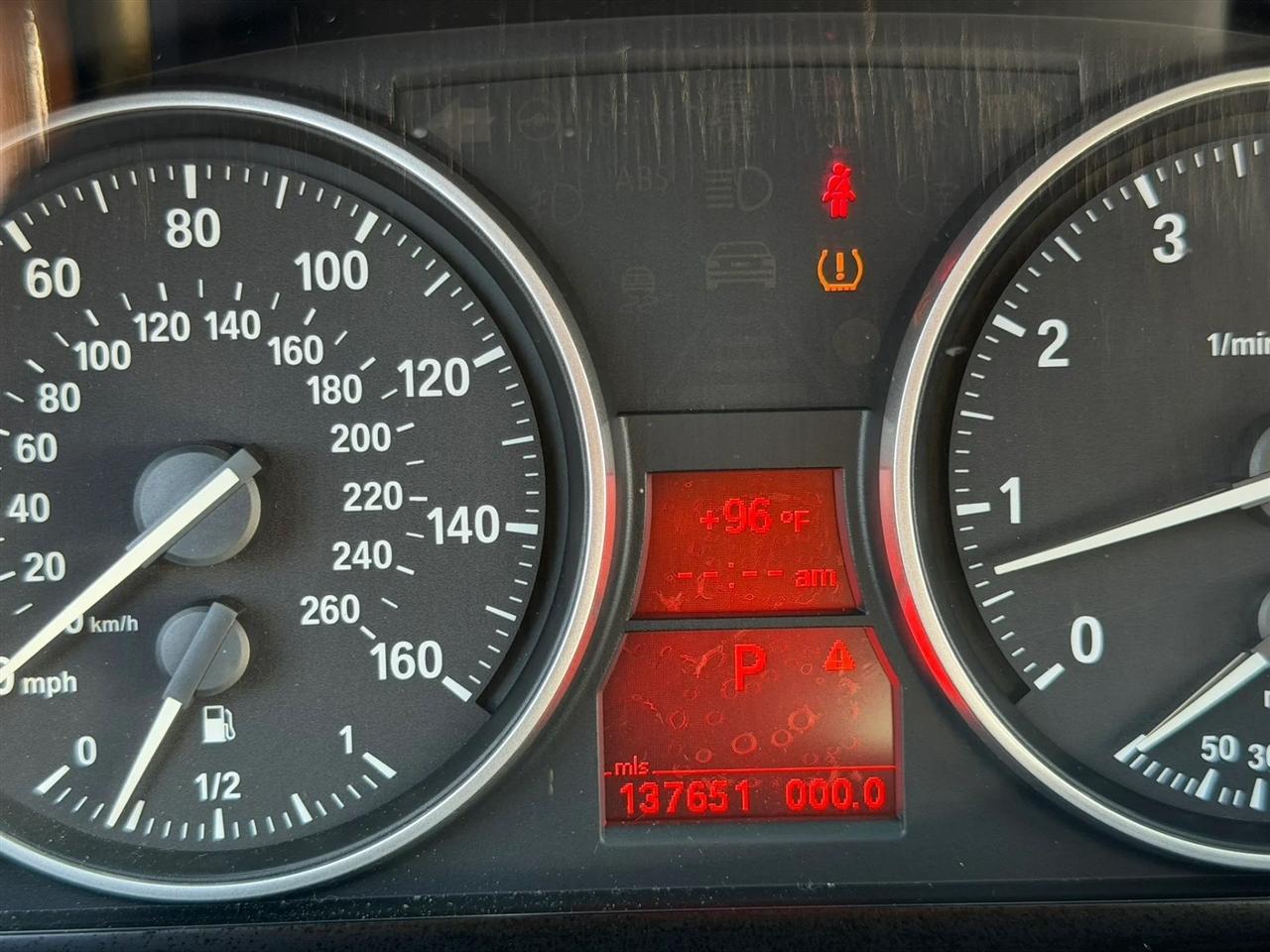 BMW 3-Series 328i xDrive 2011