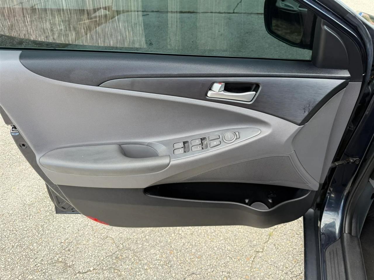 Hyundai Sonata GLS Auto 2011