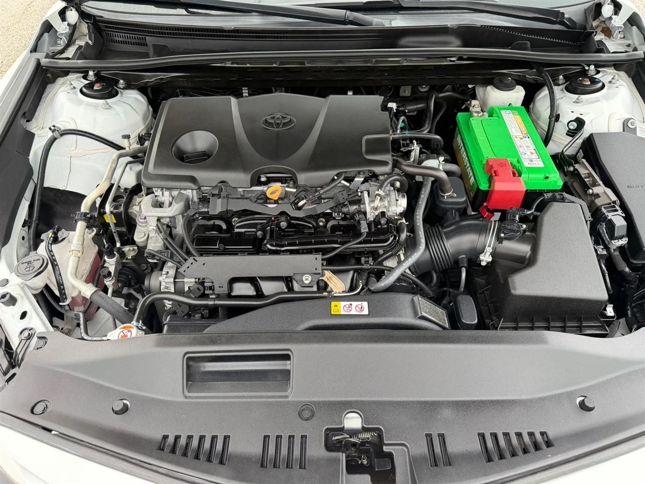 Toyota Camry SE 2021