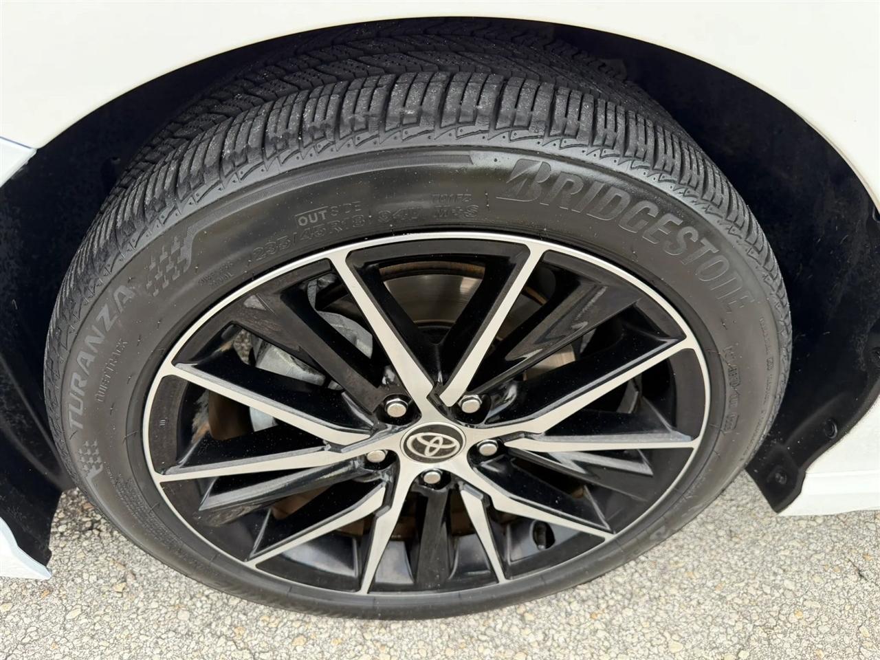 Toyota Camry SE 2021