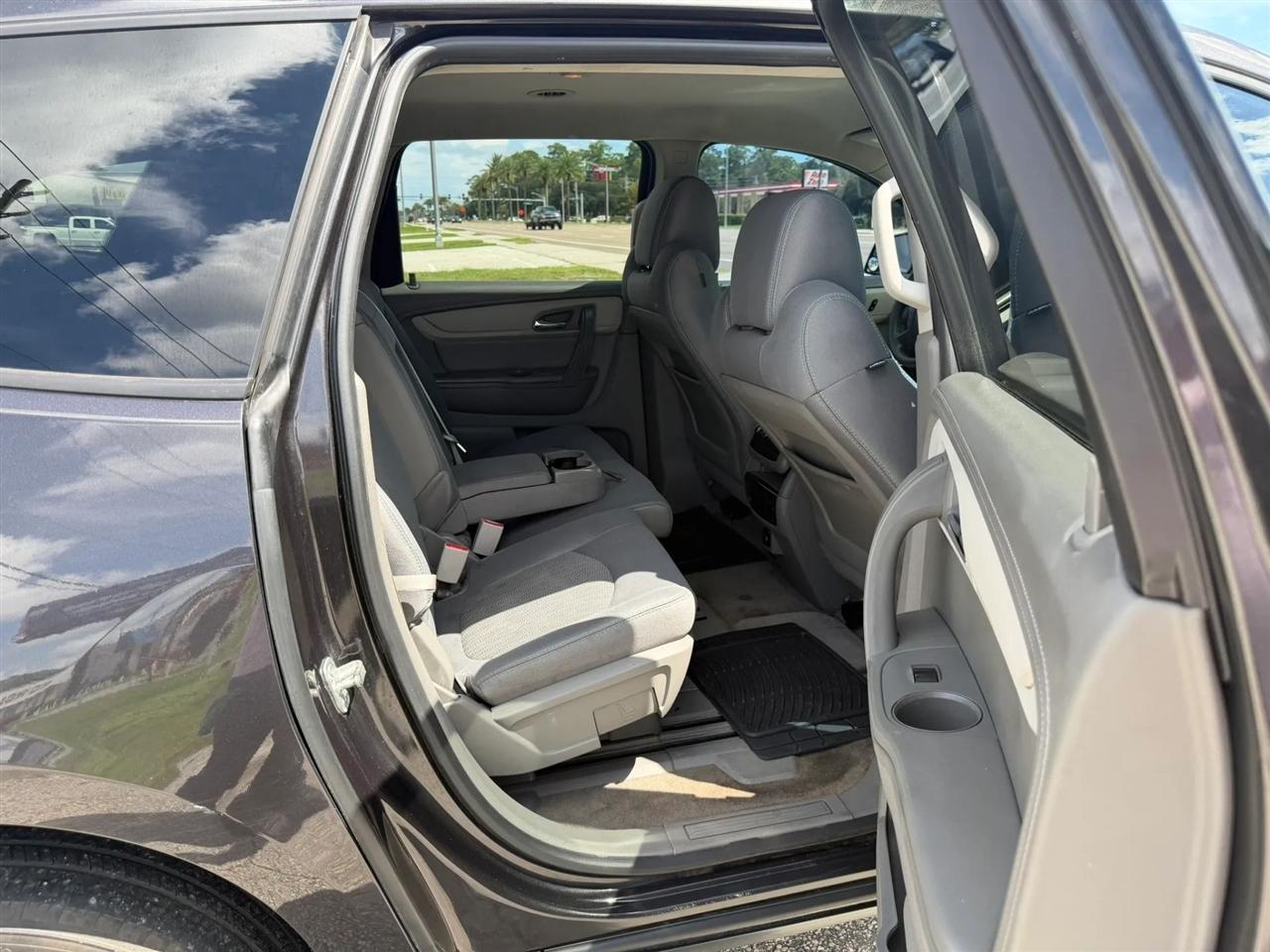 Chevrolet Traverse LS FWD 2017