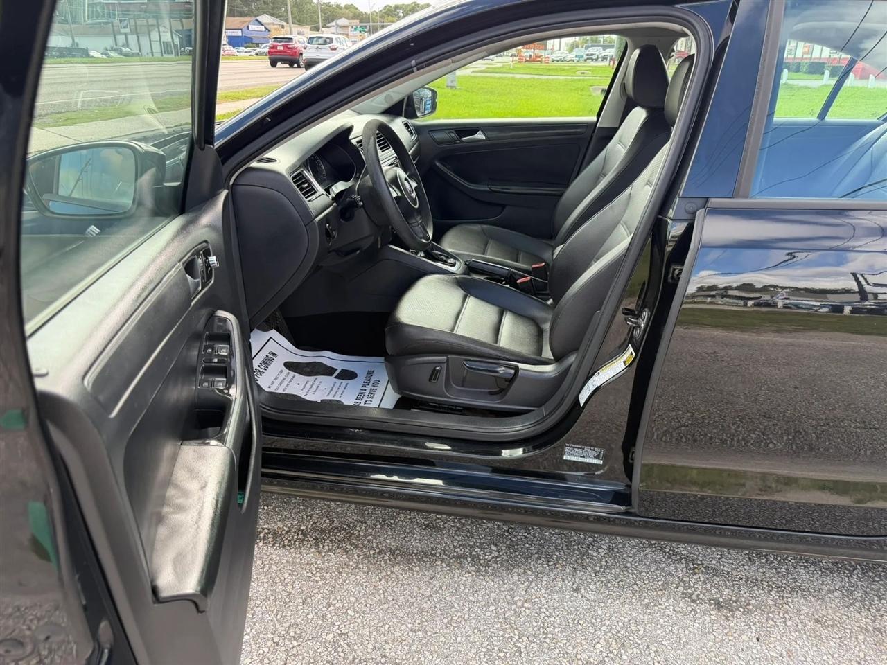 Volkswagen Jetta SE 2014