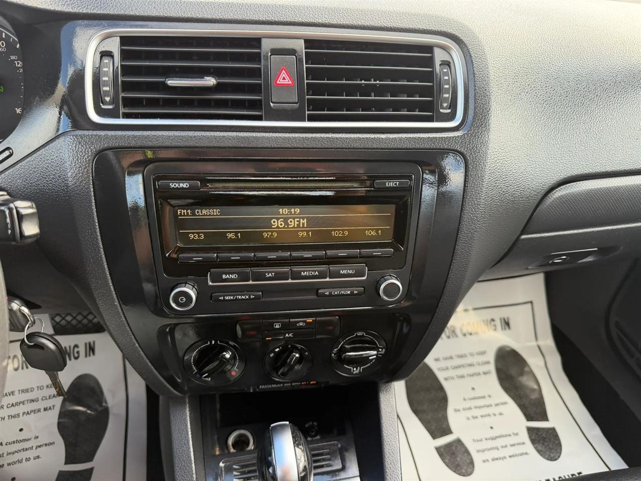 Volkswagen Jetta SE 2014