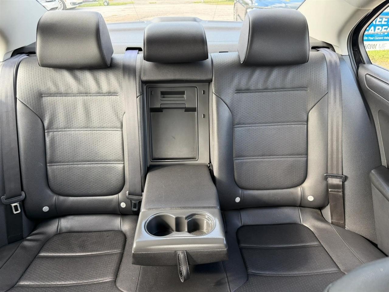Volkswagen Jetta SE 2014
