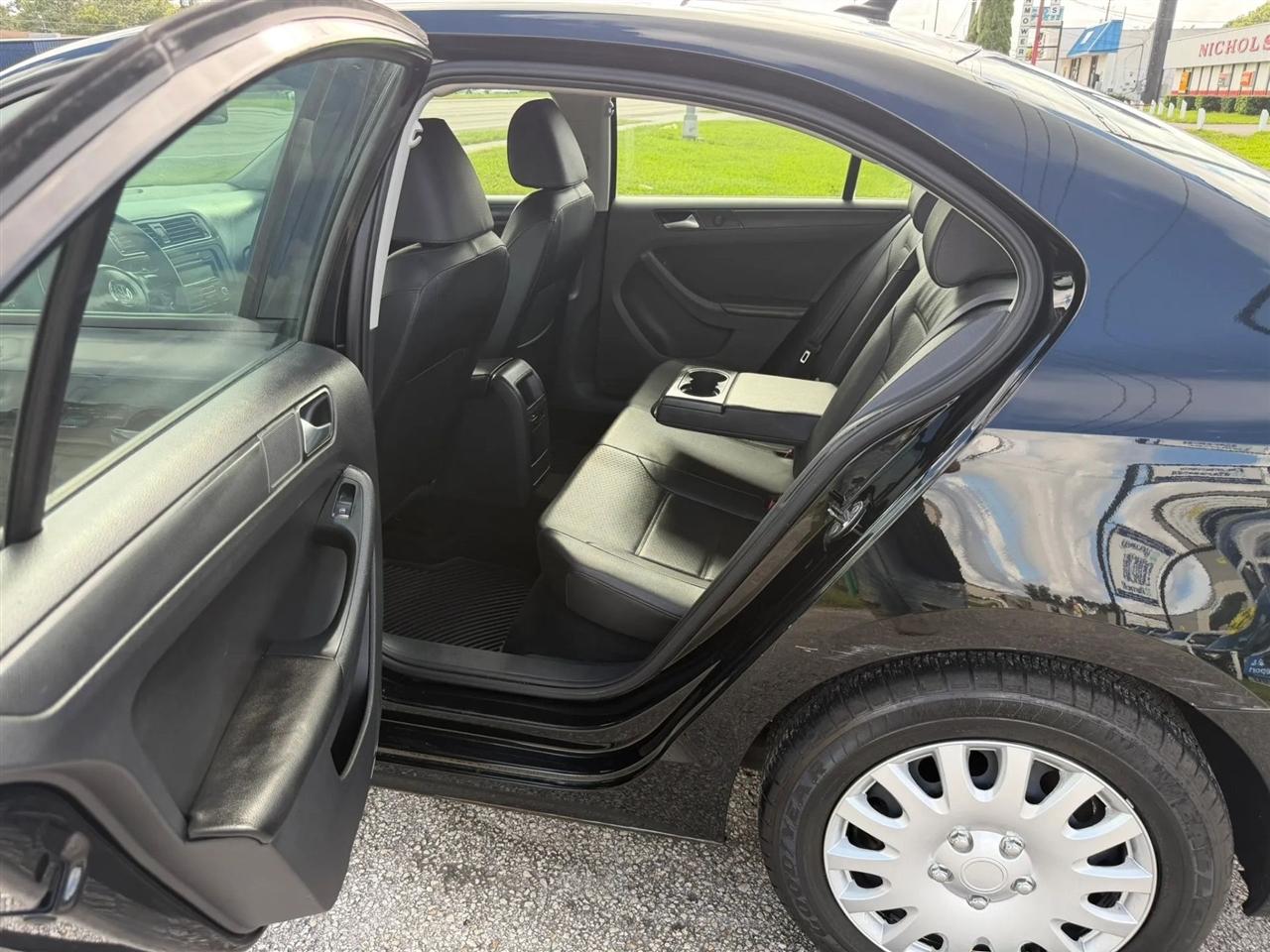 Volkswagen Jetta SE 2014