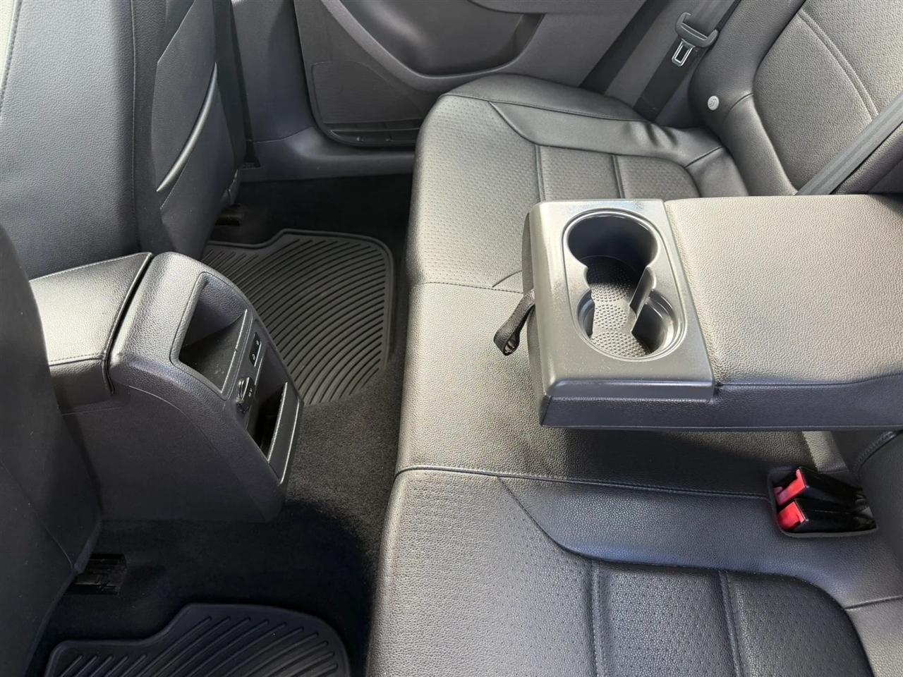 Volkswagen Jetta SE 2014