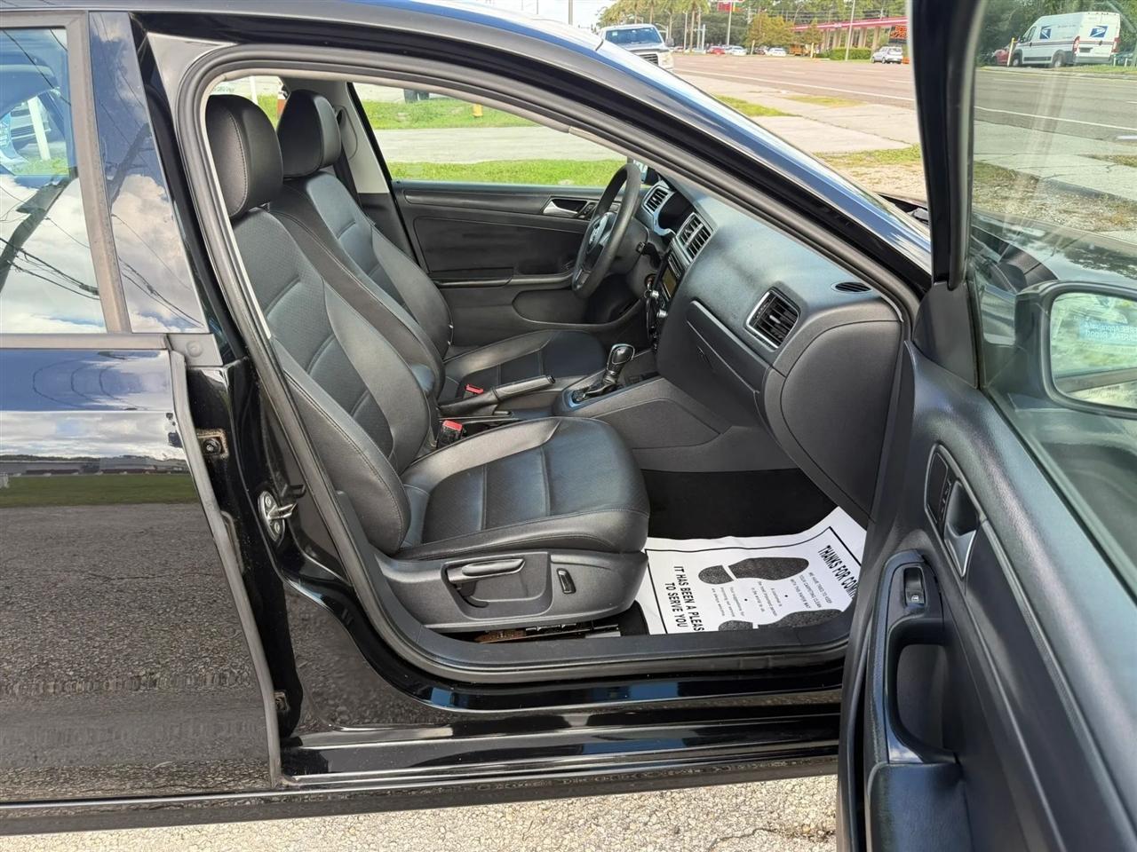 Volkswagen Jetta SE 2014