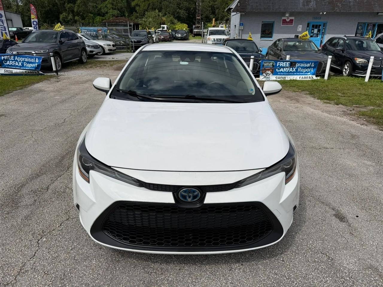 Toyota Corolla LE Hybrid 2022