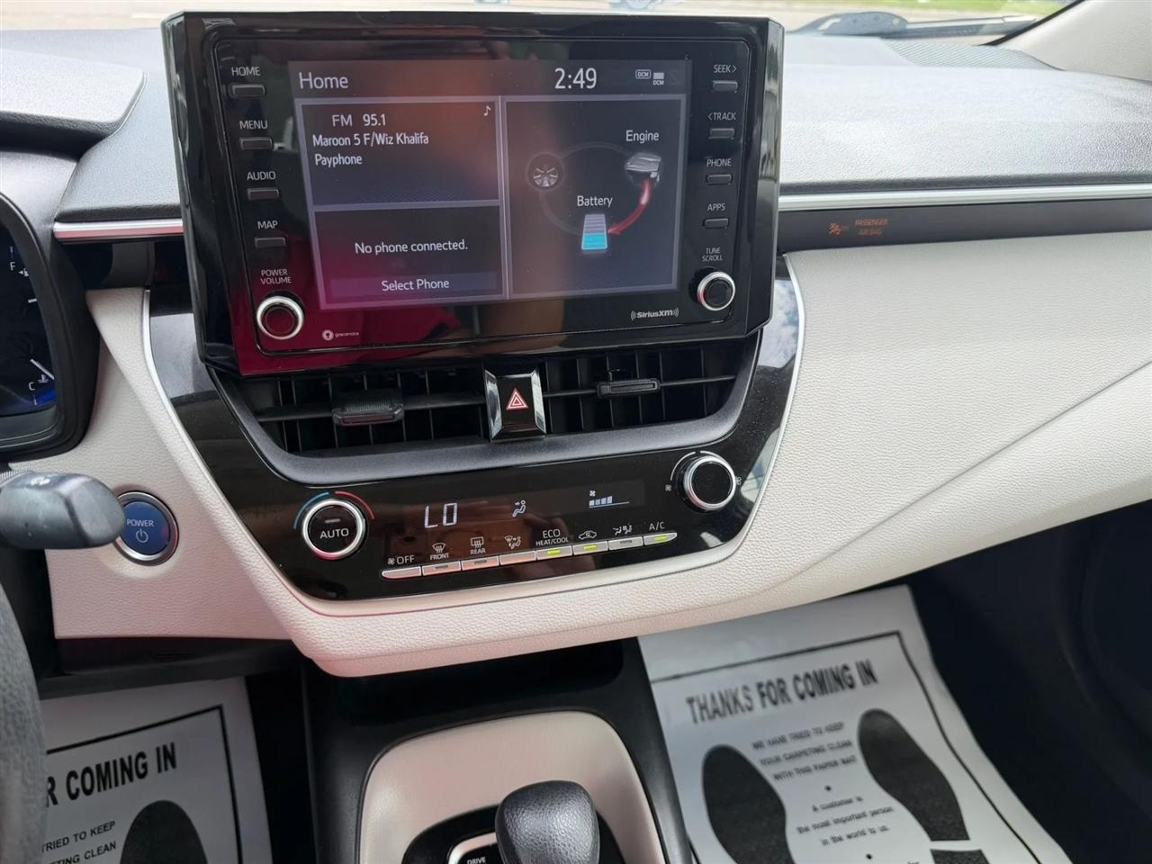 Toyota Corolla LE Hybrid 2022