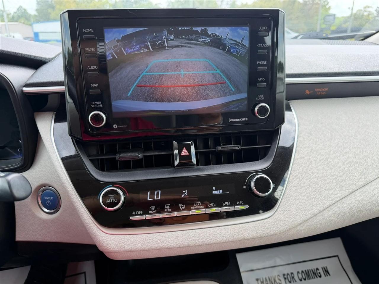 Toyota Corolla LE Hybrid 2022