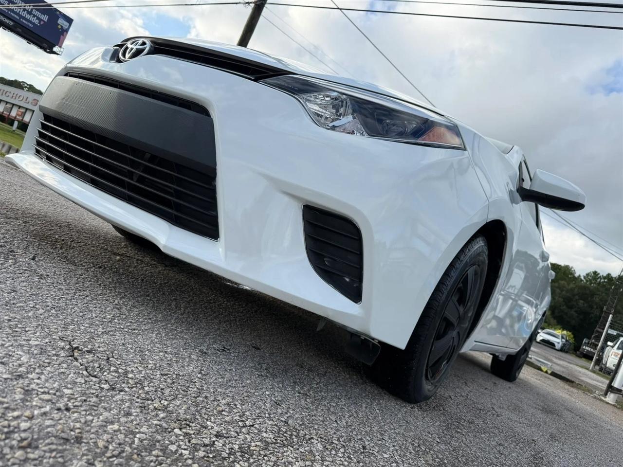 Toyota Corolla L 4-Speed AT 2016