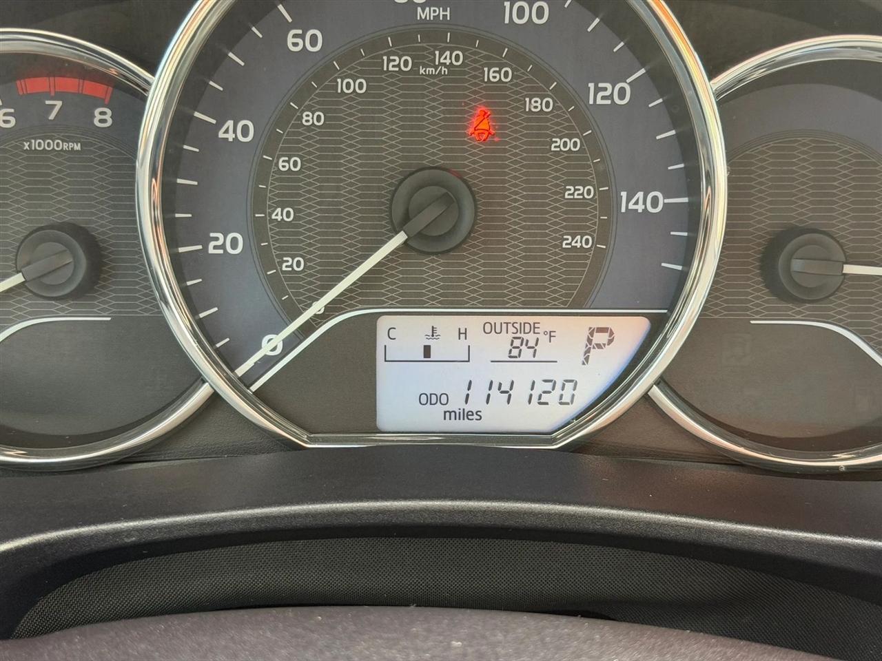 Toyota Corolla L 4-Speed AT 2016