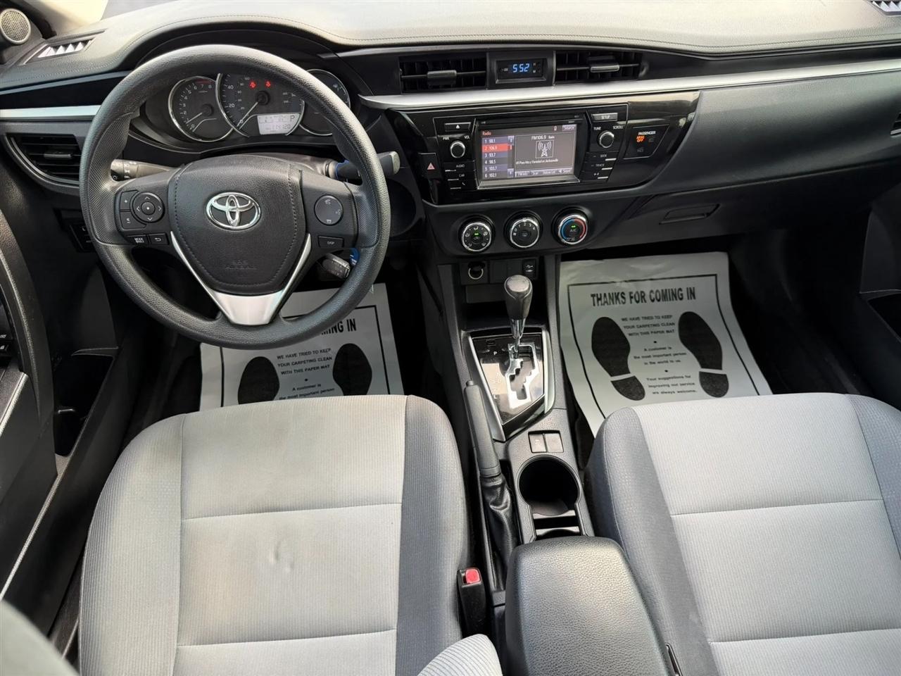 Toyota Corolla L 4-Speed AT 2016